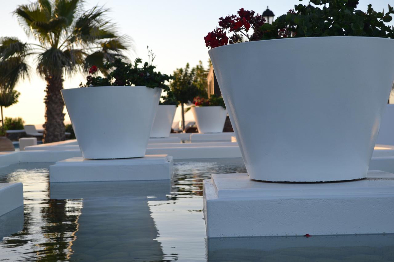 Maison Des Lys - Luxury Suites Akrotiri  Exterior photo